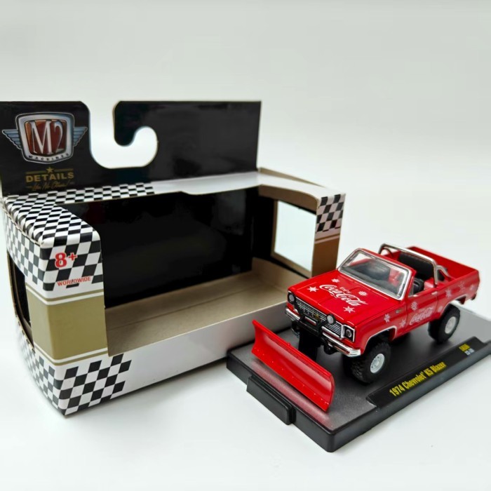 1: 64 M2 Chevrolet Convertible Coca-Cola Snow Xẻng Xe ủi Xe bán tải Hợp kim Xe mô hình tĩnh Đồ trang