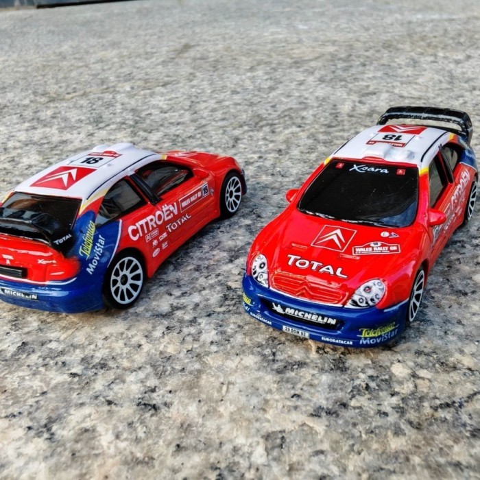 1 / 64 CITROEN XSARAWRC #18 Mẫu xe Citroen Red Bull Rally Số lượng lớn Vết xước nhỏ