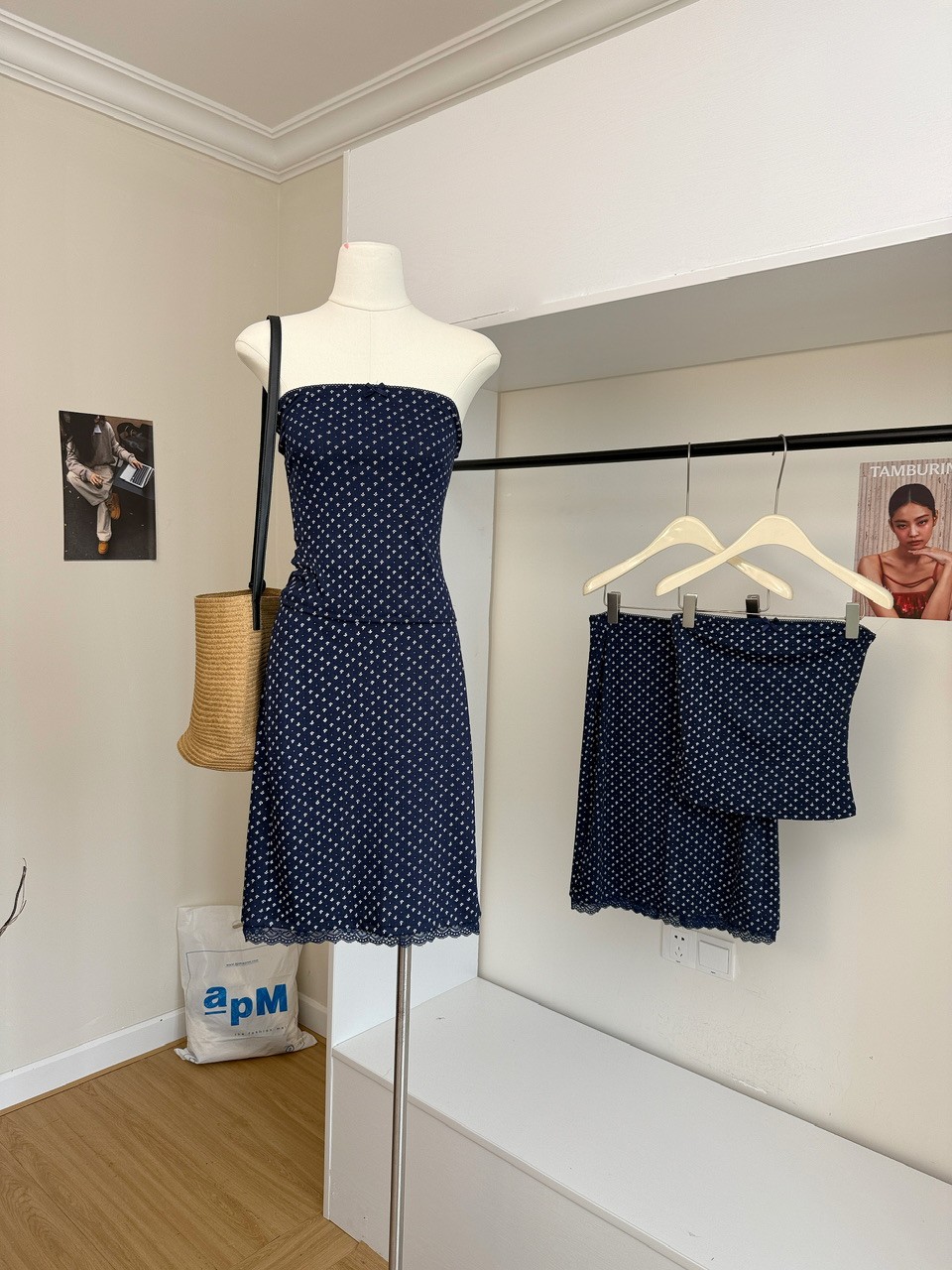 100165 Áo Vest + váy ngắn ống ngắn màu xanh hải quân hai mảnh | BigBuy360 - bigbuy360.vn