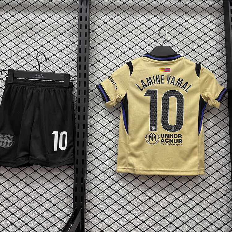 Áo bóng đá 2526 Bazaar - Số 6 Pedri, Số 10 Messi và Số 19 Oyarzabal