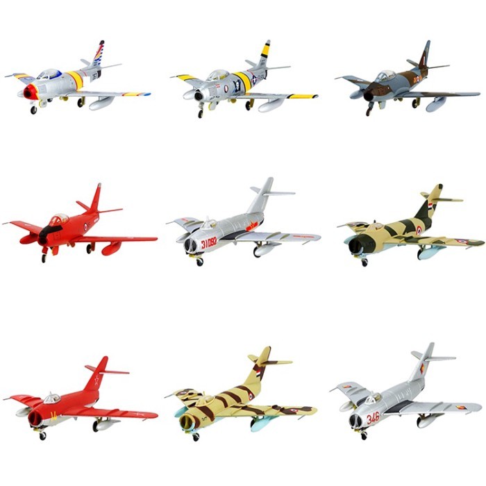 Hộp Chơi F-toys 1 / 144 WKC VS11 F-86 Sabre VS MiG 17 Model