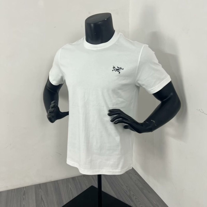 [ARCTERYX] Áo thể thao cổ tròn mỏng thoáng khí, đa năng