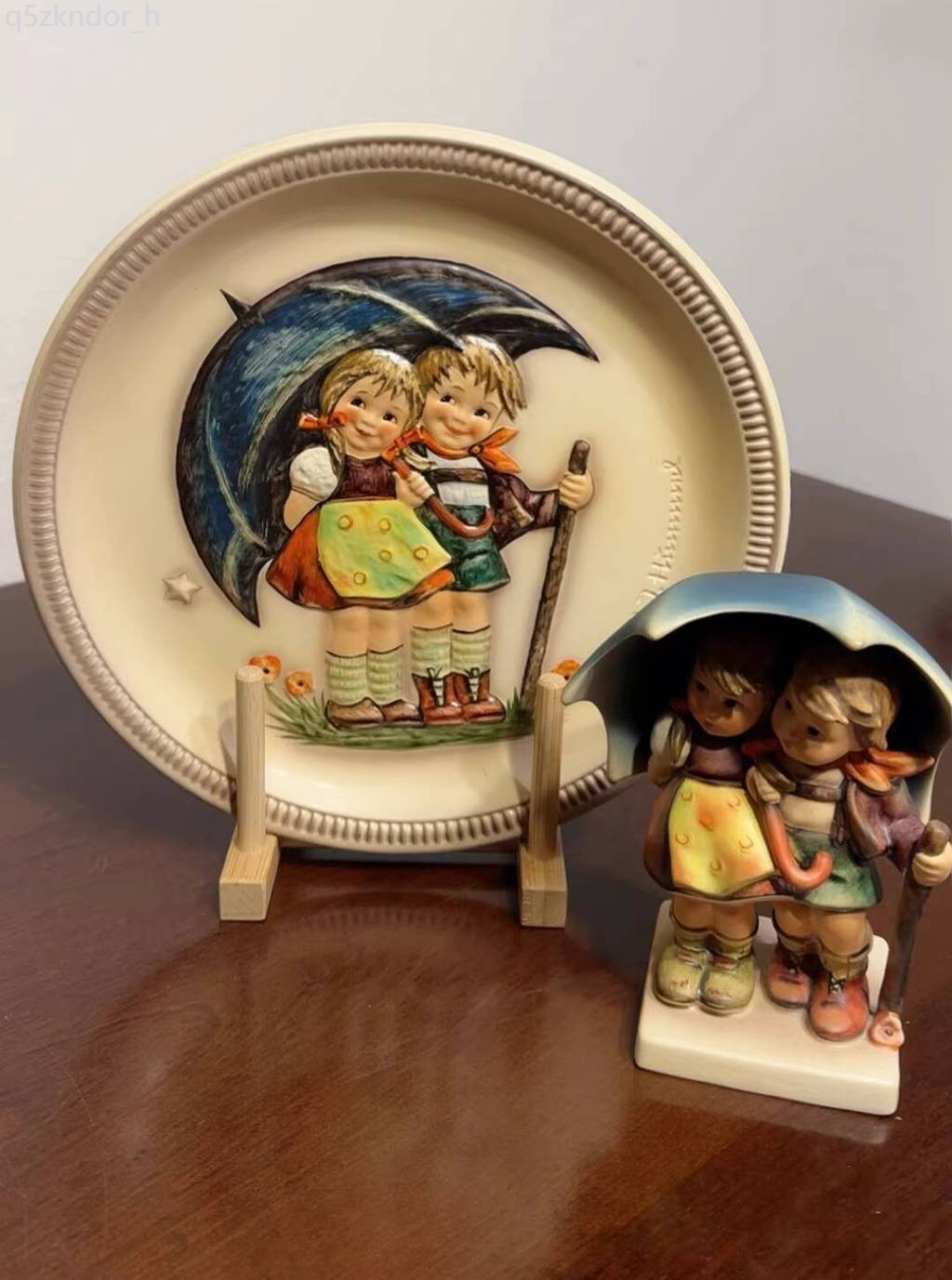 [HOT 2026] Đĩa trưng bày vẽ tay Goebel Hummel Đức 1975, đĩa treo, hộp gốc có vết nứt nhỏ