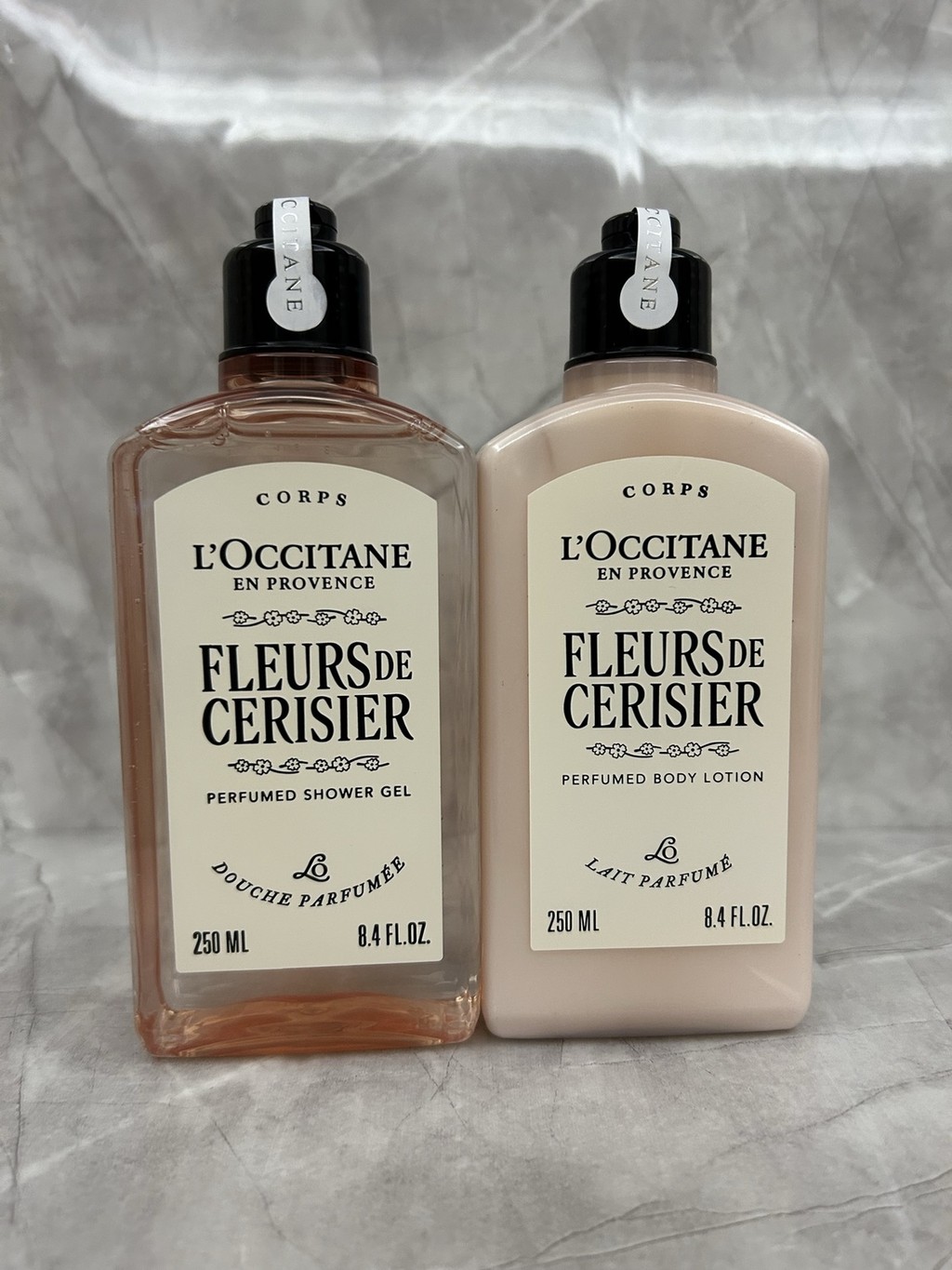 [Lựa chọn đặc biệt của Shopee] Special / 24 L 'Occitane Cherry Blossom Body Lotion 25 Phiên bản 250m