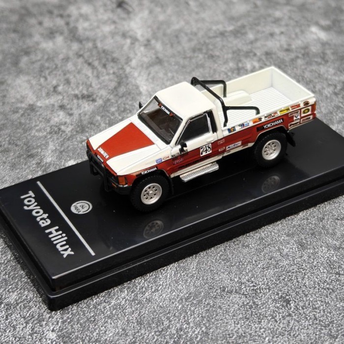 PARA 1: 64 Toyota Hilux Đua Đua Tranh Hợp Kim Xe Mô Hình