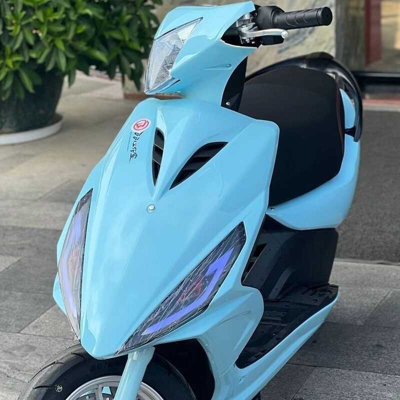 Fire Gen 1, Sắc Mới, Màu Bạc Train, Phù Hợp Với Bộ Vỏ Xe Máy Điện Sanyang Ghost One.