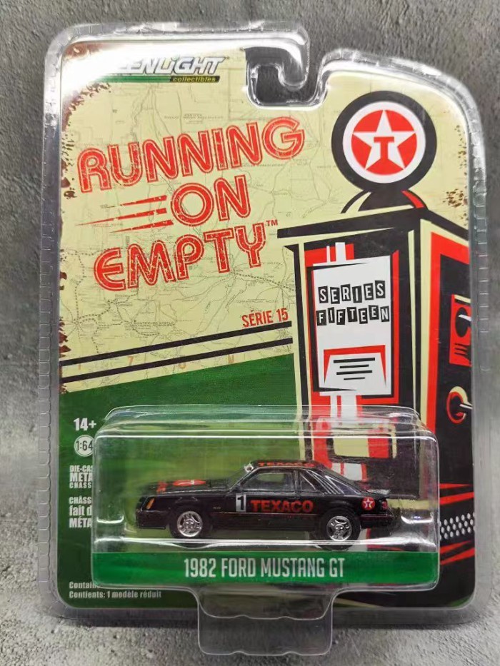 1: 64 GreenLight GreenLight 1982 FORD MUSTANG GT FORD MUSTANG Hood Có Thể Mở Ra In Mô Hình In Hình K