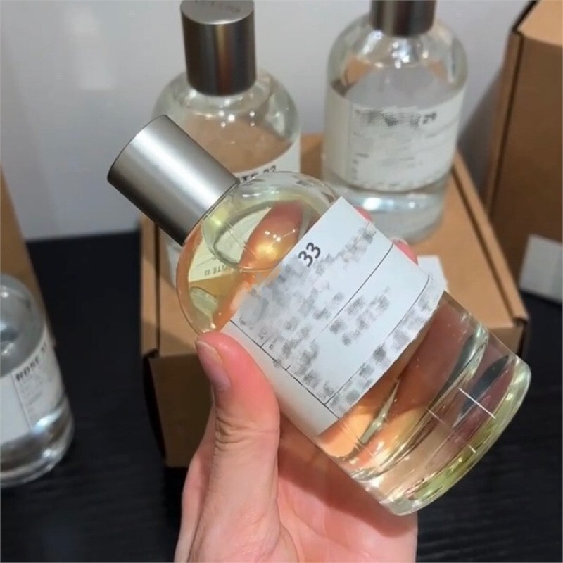 Fashion Direct Sales Vietnam Lab Perfume 100ml Gỗ đàn hương No. 33 Không Khác Nhau 13 Hoa Hồng Số 31
