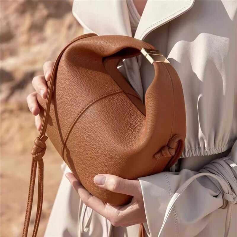 Polene Da Thật Chính Hãng Bánh Bao Bento Túi Nữ Niche Cao Cấp Một Vai Messenger Di Động Cloud Túi Hộ