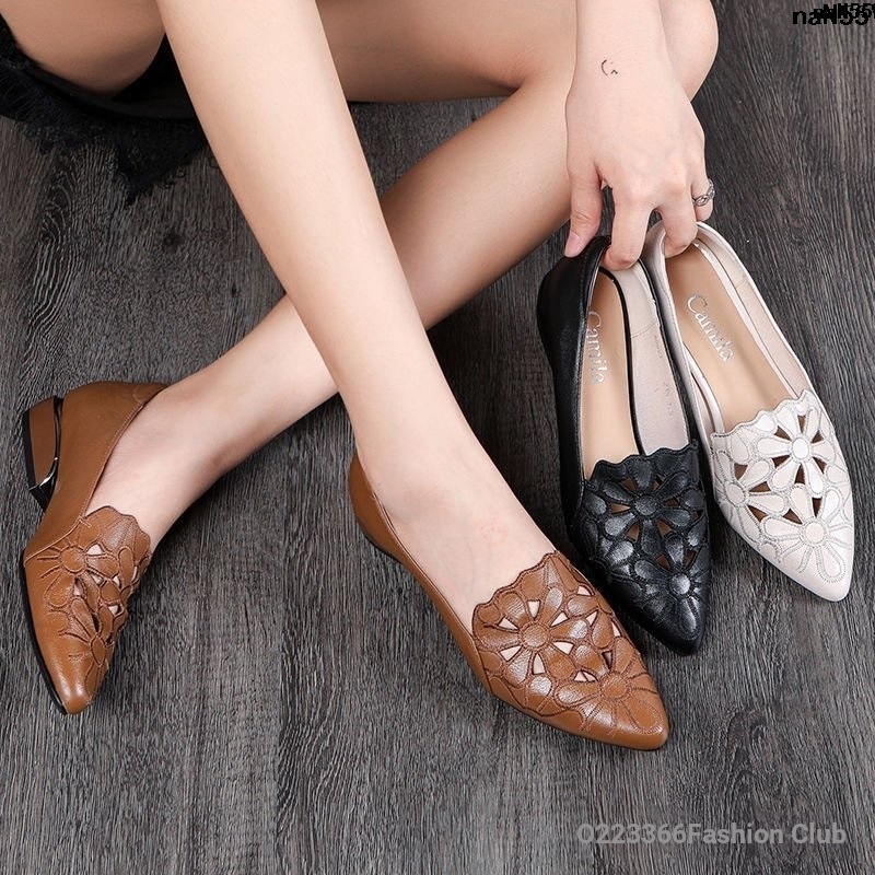 Giày Da Mềm Khoét Rỗng Thời Trang Hè Thu Cho NữGiày Sandal Nữ Đế Thấp Thêu Hoa Thoáng Khí Thời Trang Công Sở 2021