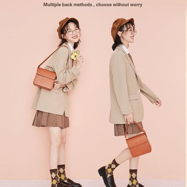 ♠✠⊕ Quà tặng ngày lễ Tết Nguyên Đán 2022 Winnie the Pooh Túi đeo nách Nữ Niche Túi xách đeo chéo cao cấp