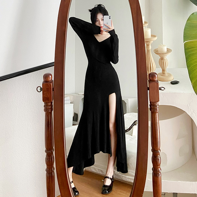 Đầm Đuôi Cá Cổ Chữ V Màu Đen Phong Cách retro Thời Trang Cho Nữ