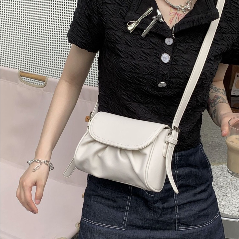 Túi Xách Đeo Vai / Kẹp Nách Hình Đám Mây Chất Liệu Sáp Mềm Mại Thời Trang Dành Cho Nữ