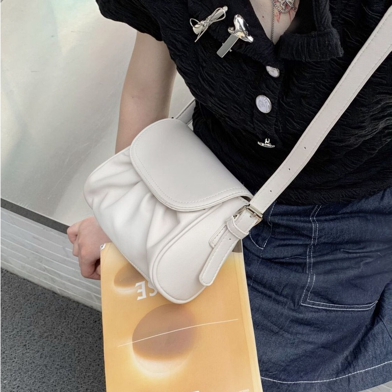 Túi Xách Đeo Vai / Kẹp Nách Hình Đám Mây Chất Liệu Sáp Mềm Mại Thời Trang Dành Cho Nữ