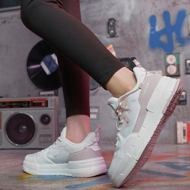 Giày thể thao XTEP màu trắng siêu nhẹ thoáng khí chống trượt thời trang cho nữ