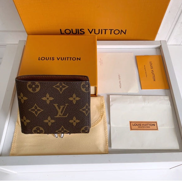 Sẵn sàng giao hàng Louis Vuitton LV dành cho nam, ví đựng album ngắn bên trong có hộp M60930