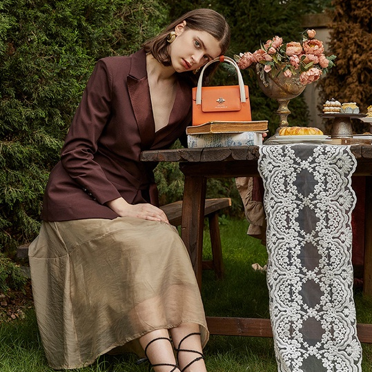 Mischa Túi Xách Đeo Vai Hình Vuông Cỡ Nhỏ Chất Liệu Da PU Phối Màu Tương Phản Thời Trang Cao Cấp