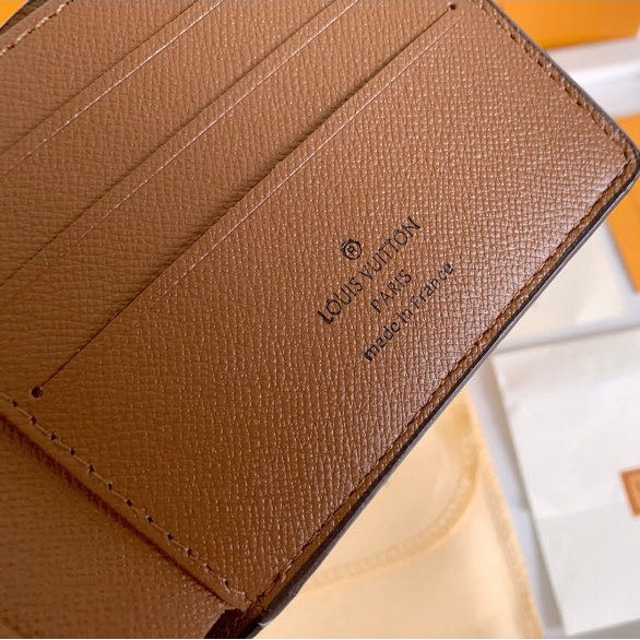 Sẵn sàng giao hàng Louis Vuitton LV dành cho nam, ví đựng album ngắn bên trong có hộp M60930