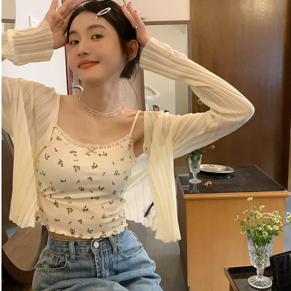 Áo Croptop Sát Nách Dệt Kim Hoạ Tiết Hoa Thiết Kế Cổ Chữ V Nữ Tính