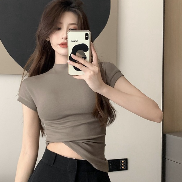 【WANG JIAO ZHAN】Áo crop top cổ lọ ngắn tay màu trơn thời trang【9950】 | BigBuy360 - bigbuy360.vn