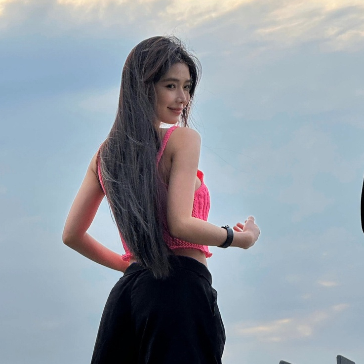 Porozi  Áo Tăng Dây Treo Phong Cách