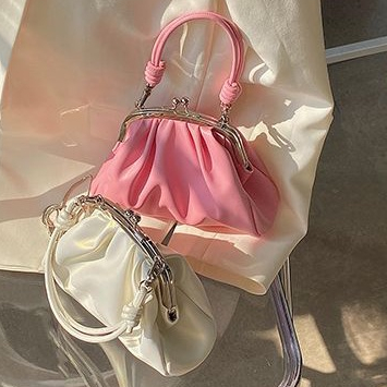 Túi Đeo Chéo Xếp Ly Phối Dây Xích Thời Trang Cao Cấp Dễ Thương Cho Nữ
