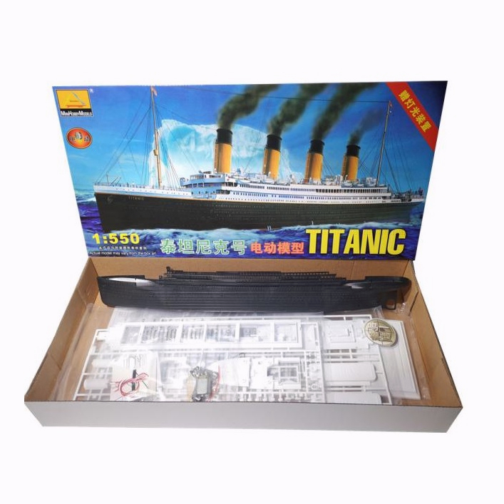 Mô Hình Tàu Titanic 81301 Điện Tử Tỉ Lệ 1 / 550