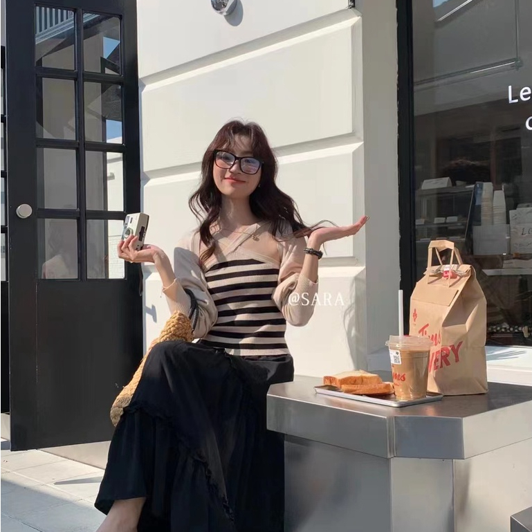 Áo Tank Top Sát Nách Hoạ Tiết Kẻ Sọc Thiết Kế Hợp Thời Trang