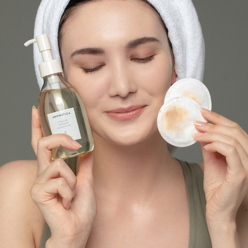 Dầu tẩy trang chiết xuất hương thảo trẻ hóa hồi phục da AROMATICA VITALIZING ROSEMARY CLEANSING OIL 200ml