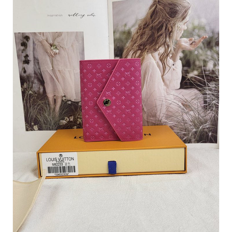 Ví Louis Vuitton Dáng Ngắn Thời Trang Sang Trọng Cho Nữ