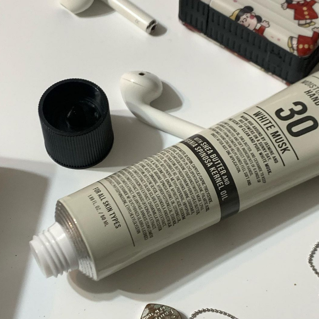 Kem dưỡng tay W.Dressroom hương nước hoa 50ml order chsinh hãng Hàn Quốc