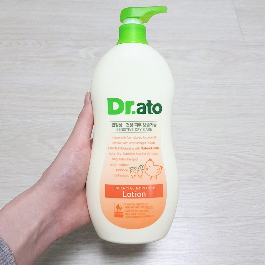 Sữa dưỡng ẩm, sữa tắm dịu nhẹ cho bé Dr.ato Essential Moisture Lotion/ body wash 500ml
