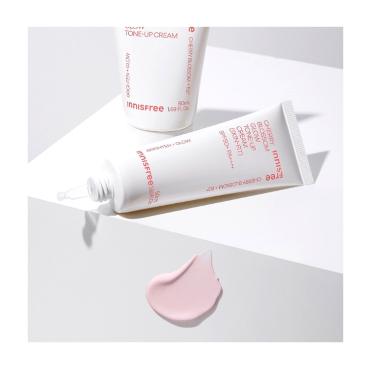 Kem Dưỡng Nâng Tông Da Chiết Xuất Hoa Anh Đào INNISFREE 50ml