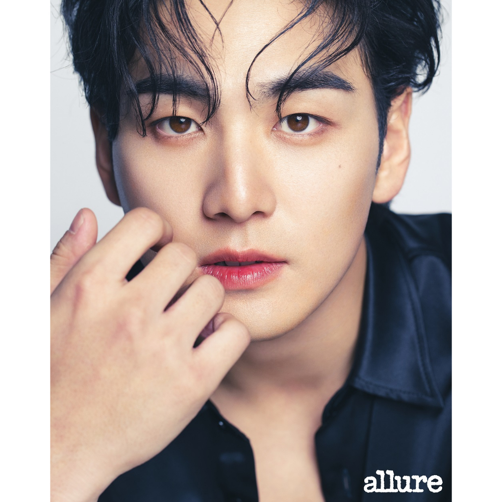 Tập ảnh allure 5.2023 SEVENTEEN bìa IVE JANG WONYOUNG Hàn Quốc