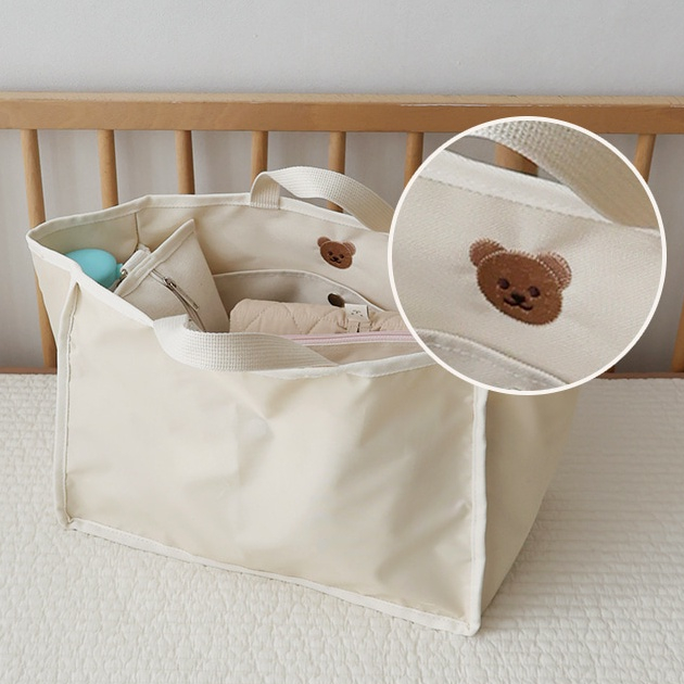 Túi bỉm sữa xách tại nội địa Hàn hãng Chezbebe thêu gấu cao cấp
