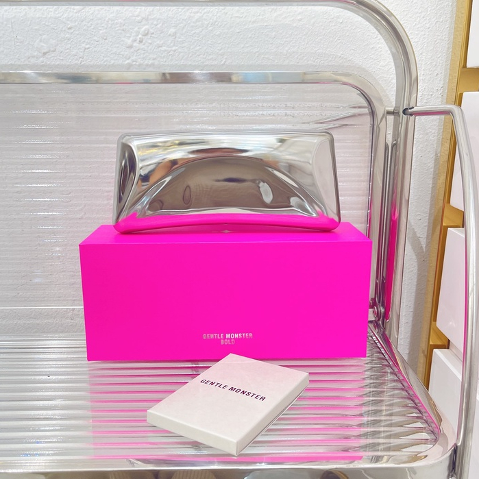 Hộp Kính 2023 G + M NEW BOLD SERIES Không Bao Gồm Hộp