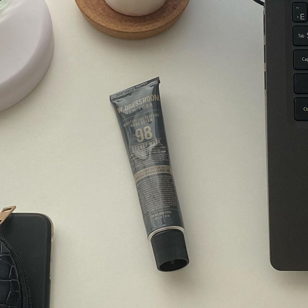 Kem dưỡng tay W.Dressroom hương nước hoa 50ml order chsinh hãng Hàn Quốc