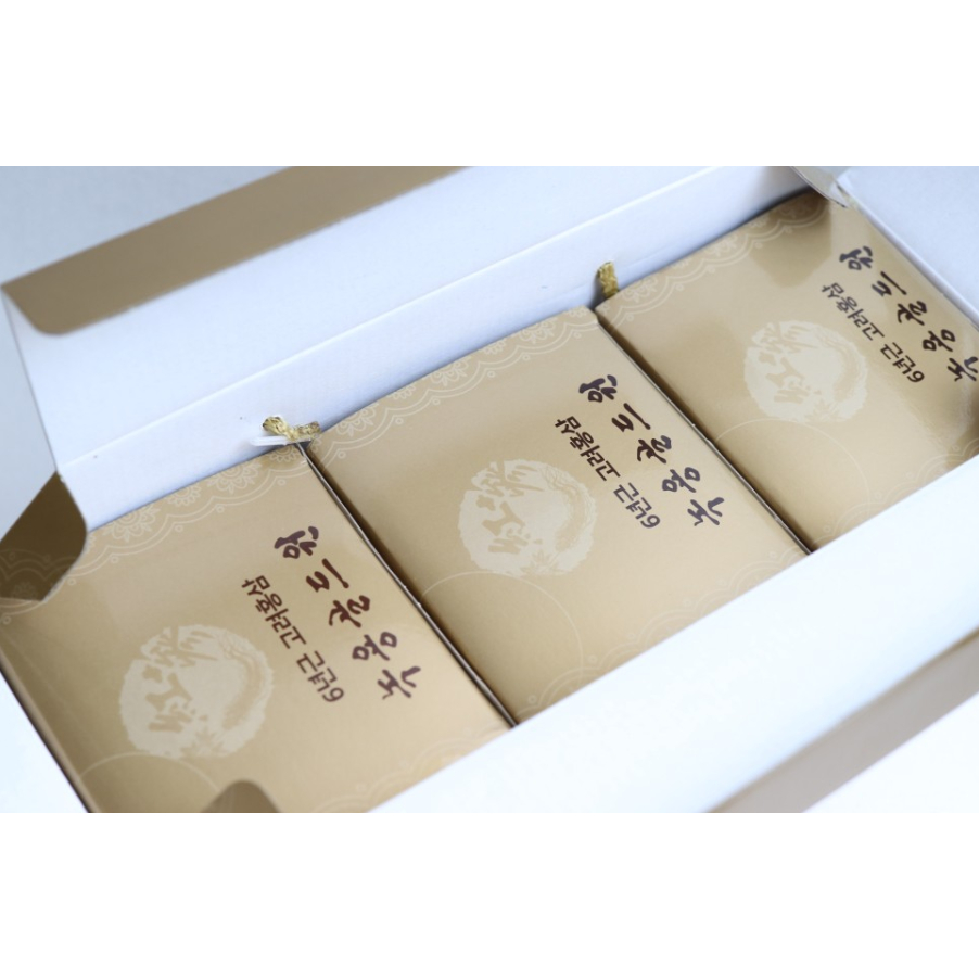 Hộp nước hồng sâm nhung hươu Korea Ginseng Distribution 6-year-old Red Ginseng Antler Gold 70ml x 30 gói