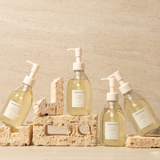 Dầu tẩy trang chiết xuất hương thảo trẻ hóa hồi phục da AROMATICA VITALIZING ROSEMARY CLEANSING OIL 200ml