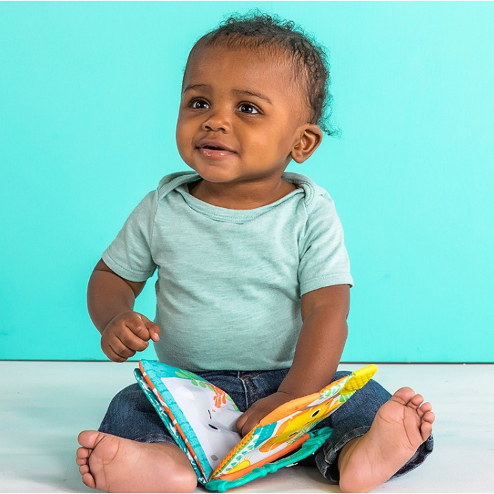 Sách vải kèm gặm nướu Brightstart cho bé từ 3 tháng