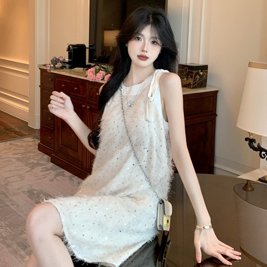 Đầm Không Tay Dáng Ôm Đính Nơ Phối Tua Rua Và Kim Sa Lấp Lánh Thời Trang Hàn Quốc Cho Nữ