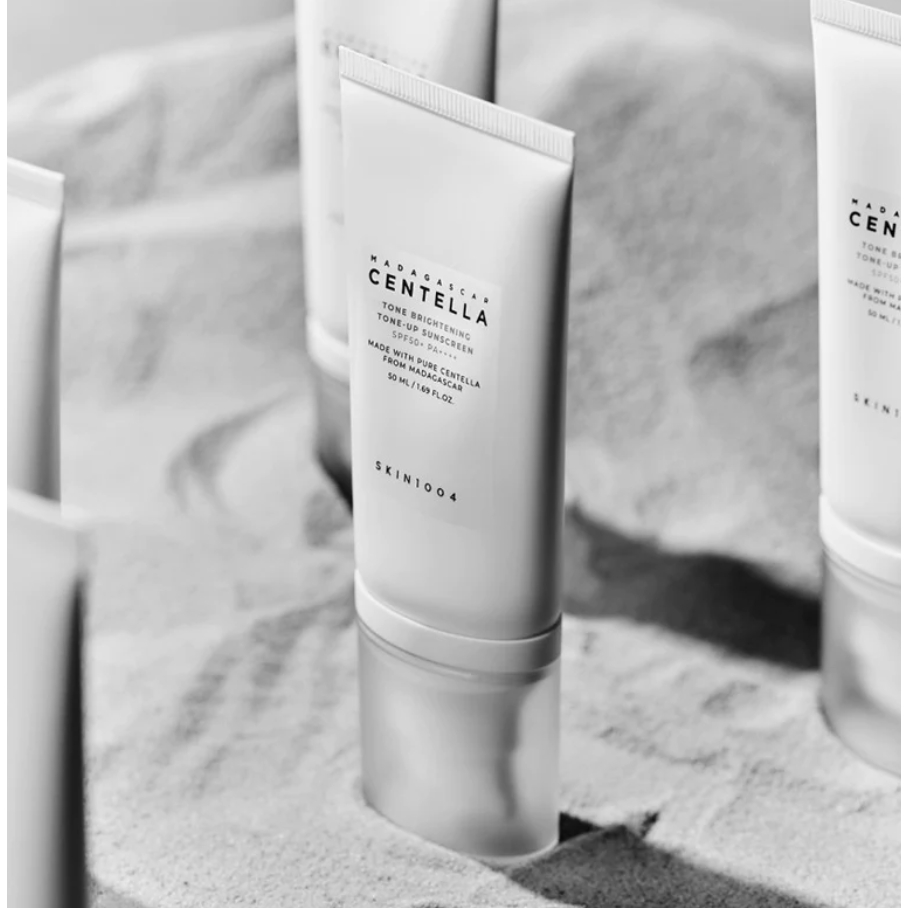 Kem Chống Nắng Nâng Tone Skin1004 Madagascar Centella Tone Brightening Tone-Up Sunscreen SPF50+ PA++++ 50ml