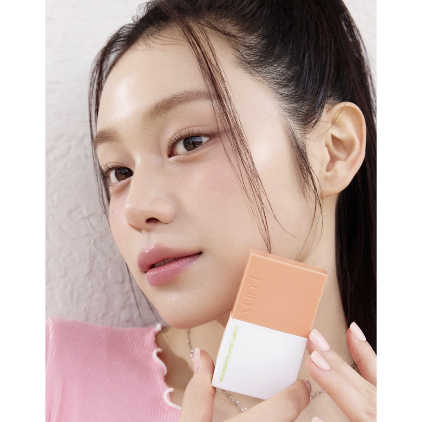 Kem nền comfy light foundation