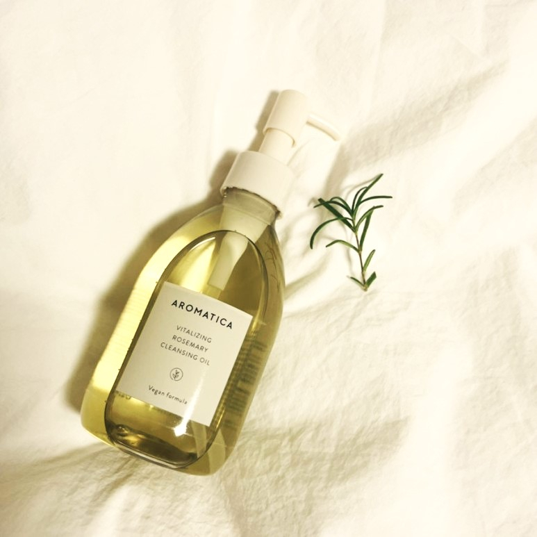 Dầu tẩy trang chiết xuất hương thảo trẻ hóa hồi phục da AROMATICA VITALIZING ROSEMARY CLEANSING OIL 200ml