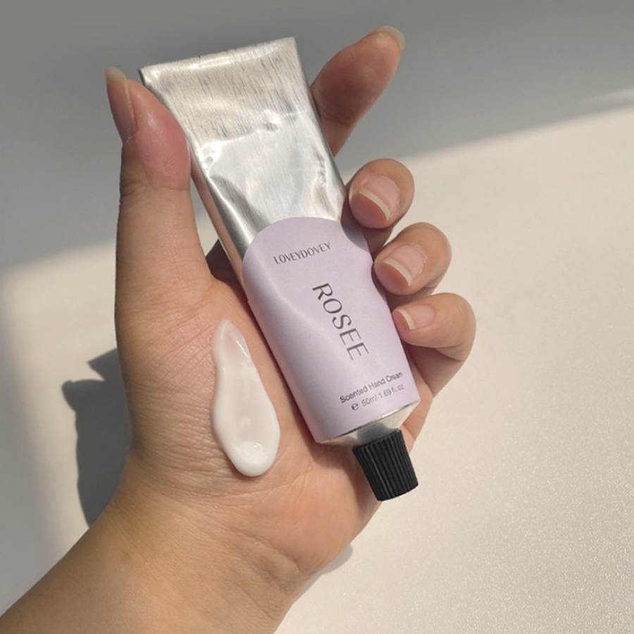 Kem dưỡng da tay hương nước hoa Lovey Dovey Scented Perfume Hand Cream 50ml