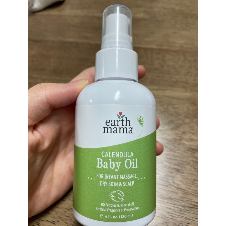 Tinh dầu hoa cúc massage, dưỡng ẩm, trị khô da đầu cho bé Earth Mama Calendula Baby Oil 120ml