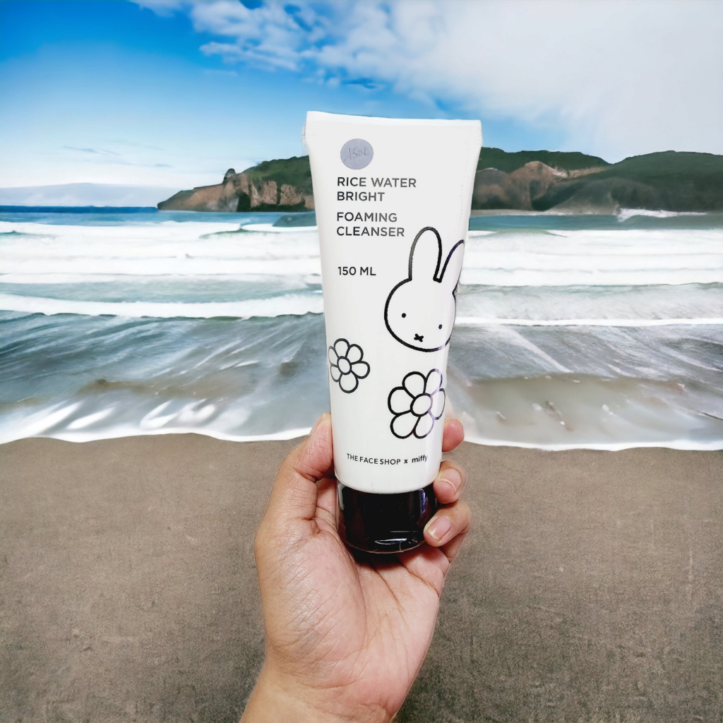 Sữa Rửa Mặt Tạo Bọt The Face Shop X Miffy Rice Water Bright Foaming Cleanser 150ml- Dòng mới