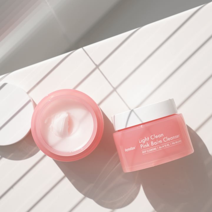 Sữa Rửa Mặt Dưỡng Da Màu Hồng Nhạt 90ml