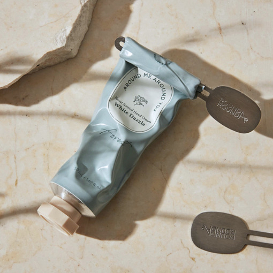 Kem dưỡng da tay hương nước hoa Round Around Forest Scented Hand Cream 50ml