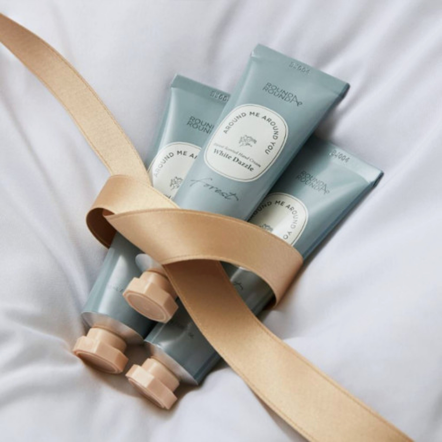 Kem dưỡng da tay hương nước hoa Round Around Forest Scented Hand Cream 50ml